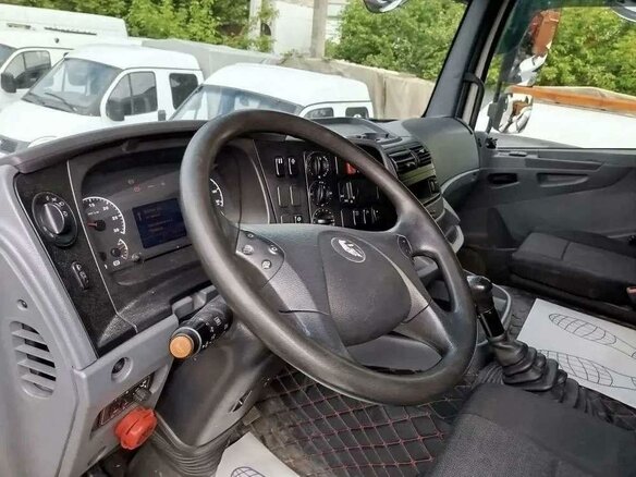 2017 КамАЗ 65206, белый, 2333250 рублей - вид 5