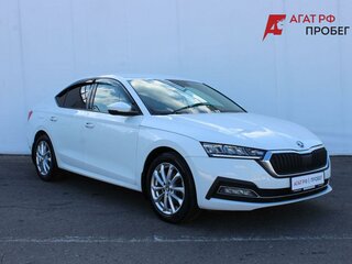 2021 Skoda Octavia IV (A8), белый, 1950000 рублей, вид 3