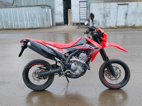 2017 Honda CRF 250M, красный, 499000 рублей, вид 4