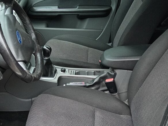 2010 Ford Focus II Рестайлинг, серый, 515000 рублей - вид 5