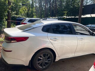 2018 Kia Optima IV Рестайлинг, белый, 800000 рублей, вид 2