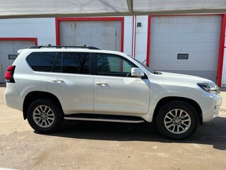 2018 Toyota Land Cruiser Prado 150 Series Рестайлинг 2, белый, 5700000 рублей, вид 5