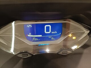 2025 Honda PCX 160, серебристый, 399000 рублей, вид 5