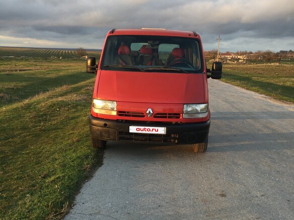 2003 Renault Master, красный, 800000 рублей