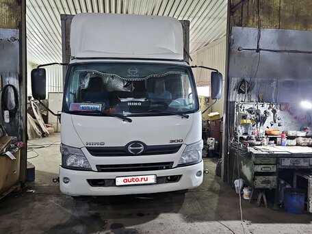 2014 Hino Series 300 (Dutro), белый, 1400000 рублей, вид 1
