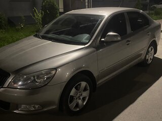 2011 Skoda Octavia II (A5) Рестайлинг, серый, 790000 рублей, вид 1