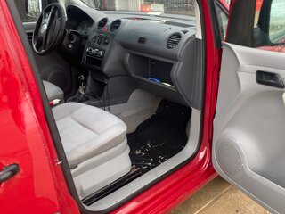 2004 Volkswagen Caddy III, красный, 455000 рублей, вид 5
