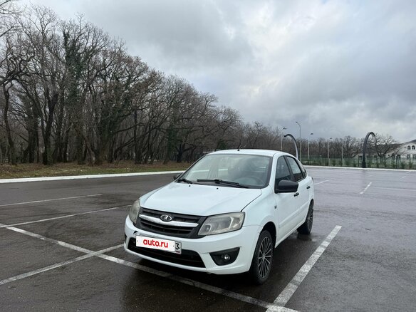 2017 Lada (ВАЗ) Granta I, белый, 550000 рублей