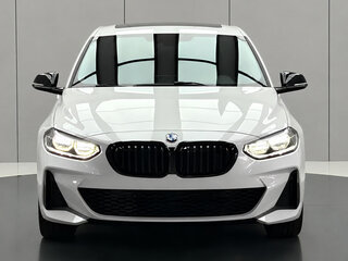 2022 BMW 1 серии 120i III (F52) Рестайлинг, белый, 2500000 рублей, вид 2