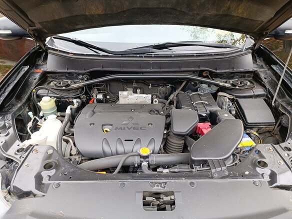 2010 Mitsubishi Outlander II Рестайлинг, чёрный - вид 9