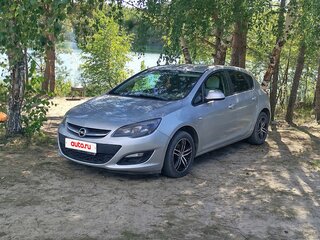 2013 Opel Astra J Рестайлинг, серебристый, 620000 рублей, вид 1