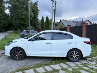 2017 Kia Rio IV, белый, 610000 рублей, вид 4
