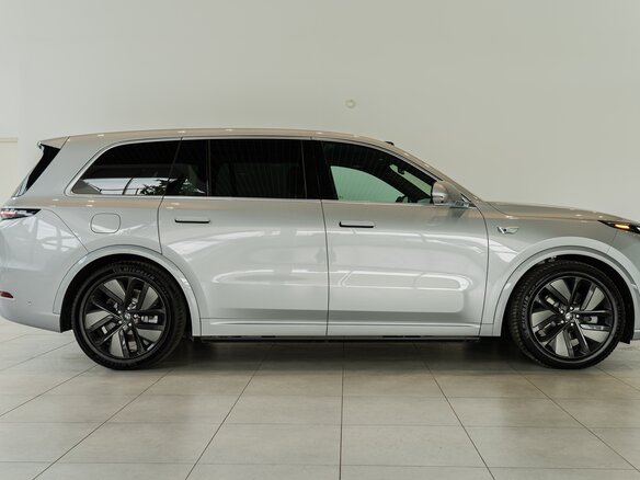 2025 Li Auto (Lixiang) L9 52.3 kWh I Рестайлинг, серый - вид 3