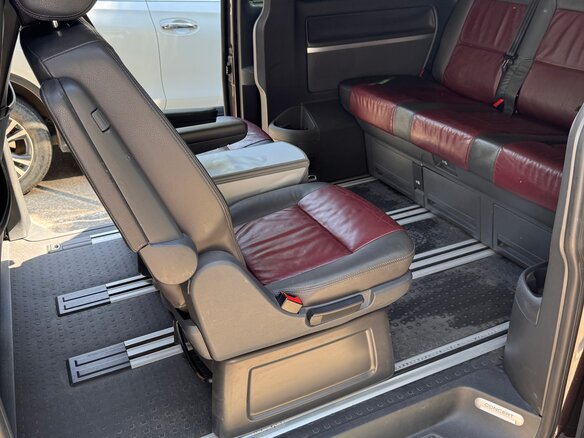 2008 Volkswagen Multivan T5, коричневый, 1580000 рублей - вид 22