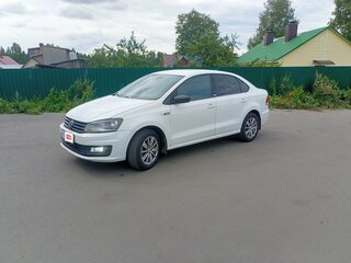 2017 Volkswagen Polo V Рестайлинг, белый, 830000 рублей, вид 1