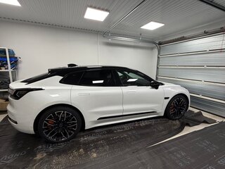 2024 Zeekr 001 100 kWh I, белый, 6200000 рублей, вид 4