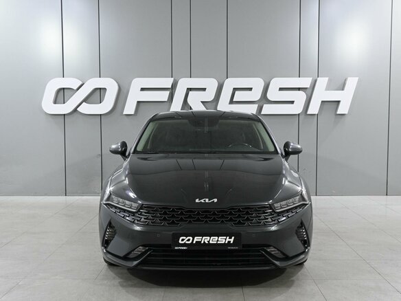 2021 Kia K5 III, серый - вид 2