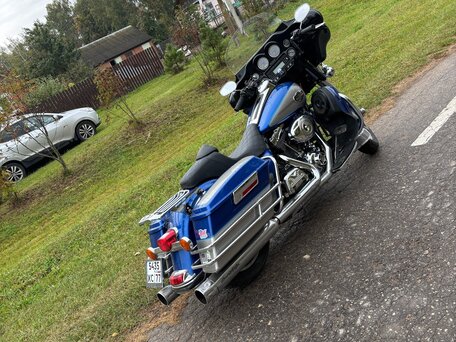 2009 Harley-Davidson Electra Glide, синий, 680000 рублей, вид 2