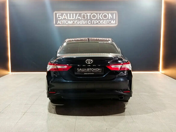 2018 Toyota Camry VIII (XV70), чёрный - вид 4