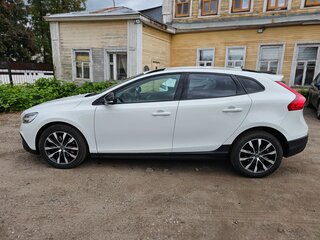 2019 Volvo V40 Cross Country I Рестайлинг, белый, 1550000 рублей, вид 3