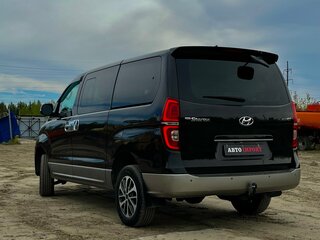 2018 Hyundai Grand Starex I Рестайлинг 2, коричневый, 3790000 рублей, вид 2