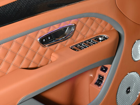 2021 Bentley Bentayga Speed I Рестайлинг, серый - вид 21
