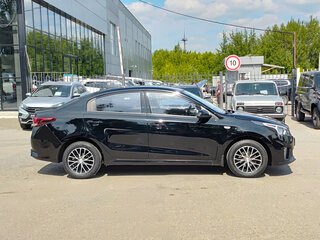 2020 Kia Rio IV Рестайлинг, чёрный, 1348000 рублей, вид 4
