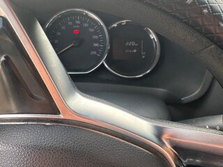 2019 Renault Logan II Рестайлинг, белый, 450000 рублей, вид 4