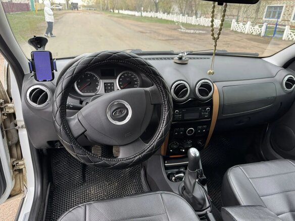 2019 Lada (ВАЗ) Largus Cross I, белый, 870000 рублей - вид 6