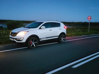 2014 Kia Sportage III Рестайлинг, белый, 1200000 рублей, вид 1