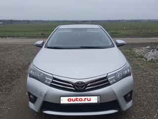 2014 Toyota Corolla XI (E160, E170, E180), серебристый, 1200000 рублей, вид 3