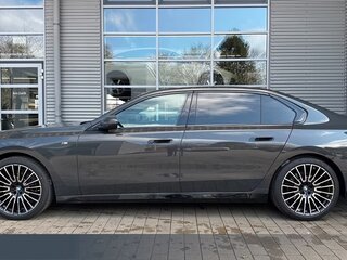 2025 BMW 7 серии 740d xDrive VII (G70), серый, 12800000 рублей, вид 3