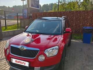 2012 Skoda Yeti I, красный, 800000 рублей, вид 2