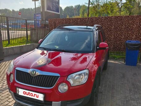2012 Skoda Yeti I, красный, 555000 рублей, вид 2
