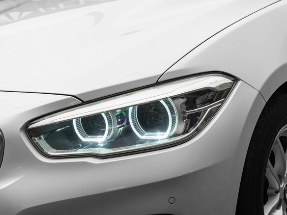 2017 BMW 1 серии 118i II (F20/F21) Рестайлинг 2, белый, 1930000 рублей - вид 17