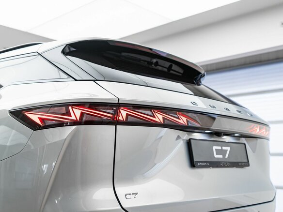 2025 Omoda C7, серебристый - вид 16
