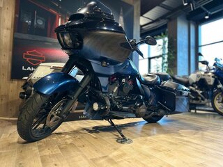 2019 Harley-Davidson CVO Road Glide, синий, 2250000 рублей, вид 3