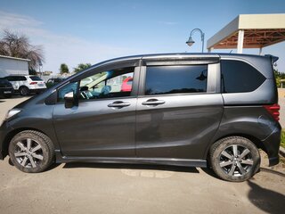 2010 Honda Freed I, серый, 850000 рублей, вид 4