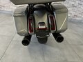2023 Harley-Davidson CVO Street Glide, серебристый, 3850000 рублей - вид 10