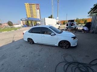 2015 Lada (ВАЗ) Granta Sport I, белый, 650000 рублей, вид 3