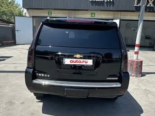 2020 Chevrolet Tahoe IV, чёрный, 4500000 рублей, вид 3
