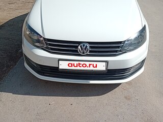 2017 Volkswagen Polo V Рестайлинг, белый, 1300000 рублей, вид 1