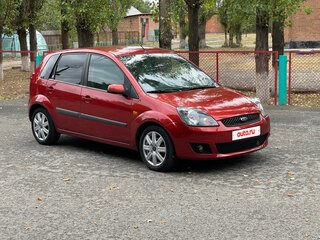 2007 Ford Fiesta Mk5, красный, 445000 рублей, вид 3
