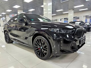 2025 BMW X6 30d III (G06) Рестайлинг, чёрный, 14399000 рублей, вид 3