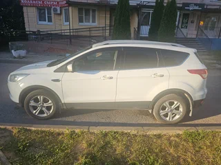 2014 Ford Kuga II, белый, 1000000 рублей, вид 3