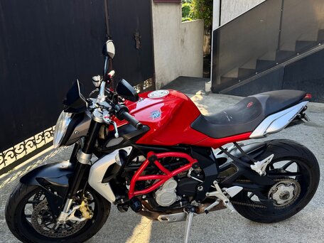 2013 MV Agusta Brutale 675, красный, 405000 рублей, вид 5