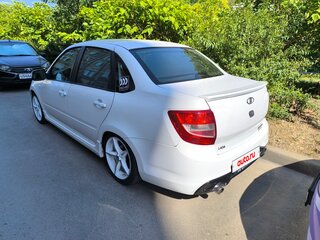 2015 Lada (ВАЗ) Granta Sport I, белый, 690000 рублей, вид 5