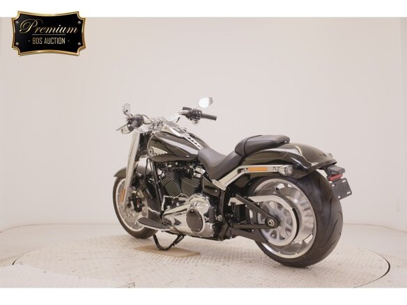 2026 Harley-Davidson Fat Boy, чёрный - вид 5