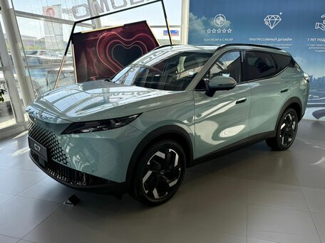 Omoda C7