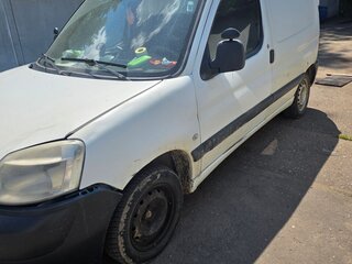2010 Peugeot Partner II, белый, 250000 рублей, вид 4